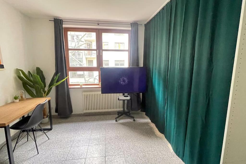 Modern L Netflix L Fast Wifi L Xbox Appartement Berlijn