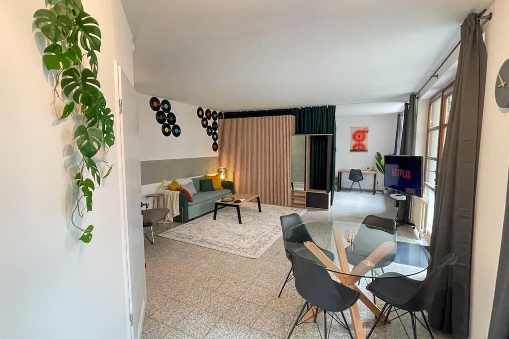 Apartment Modern L Netflix L Fast Wifi L Xbox