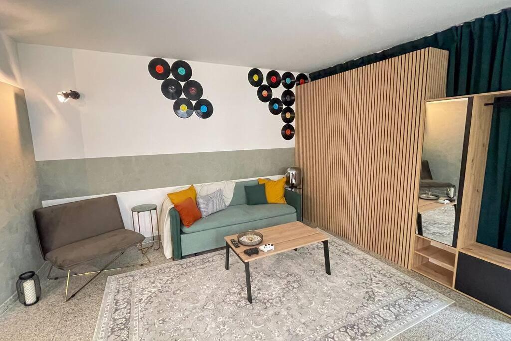 Modern L Netflix L Fast Wifi L Xbox Apartamento