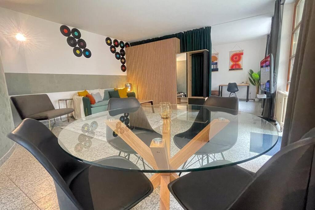 Apartment Modern L Netflix L Fast Wifi L Xbox