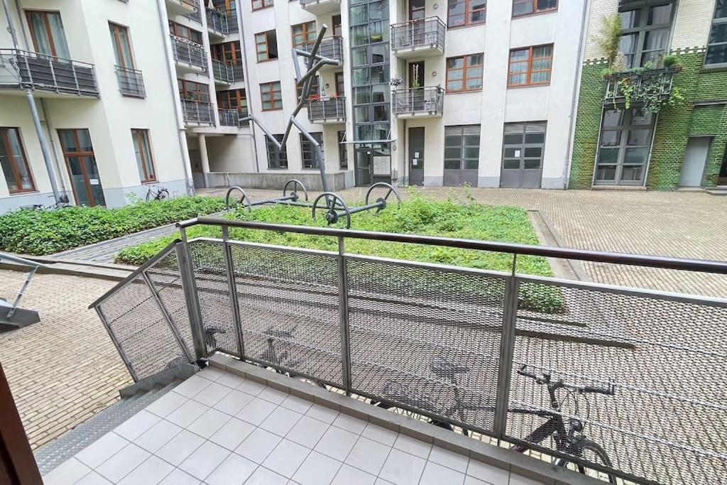 Apartment Modern L Netflix L Fast Wifi L Xbox